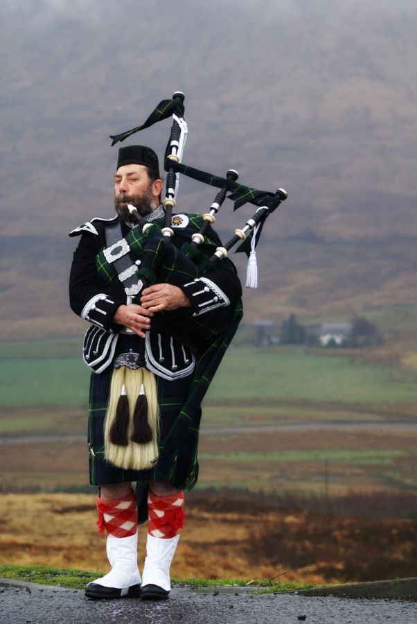 A Scottish Man's Dream for creating Pipes and Drums band in Thailand